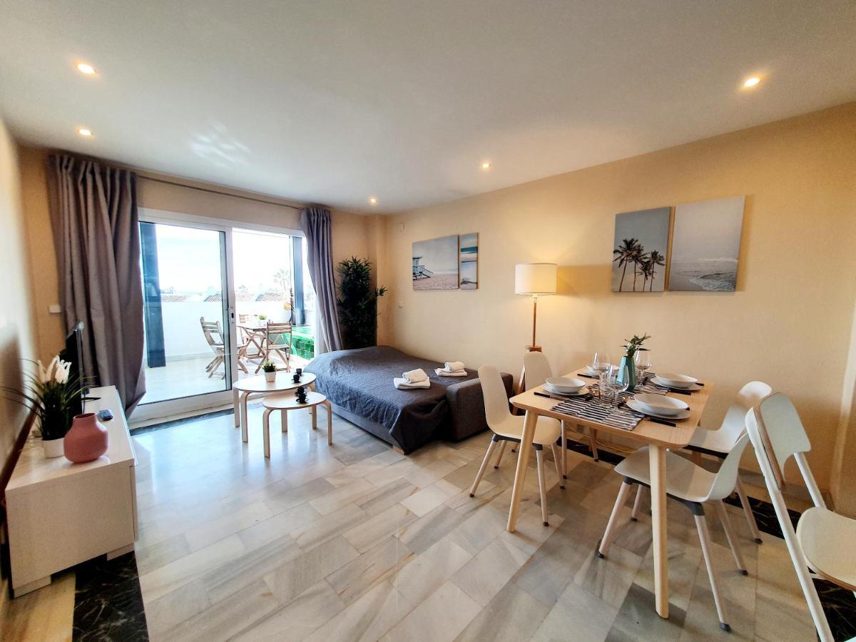 Cozy Apartment On The Beach Sitio de Calahonda Luaran gambar