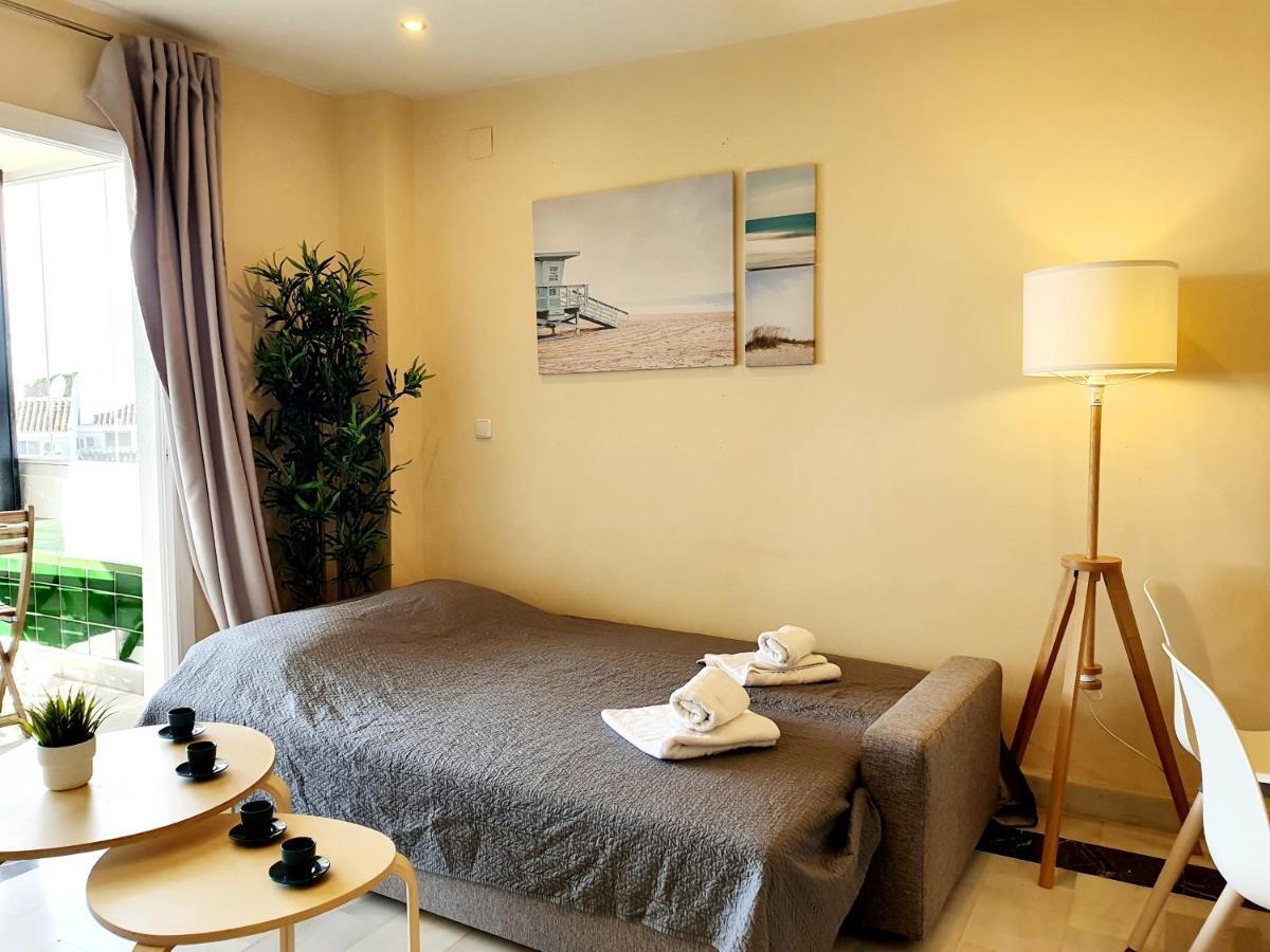 Cozy Apartment On The Beach Sitio de Calahonda Luaran gambar