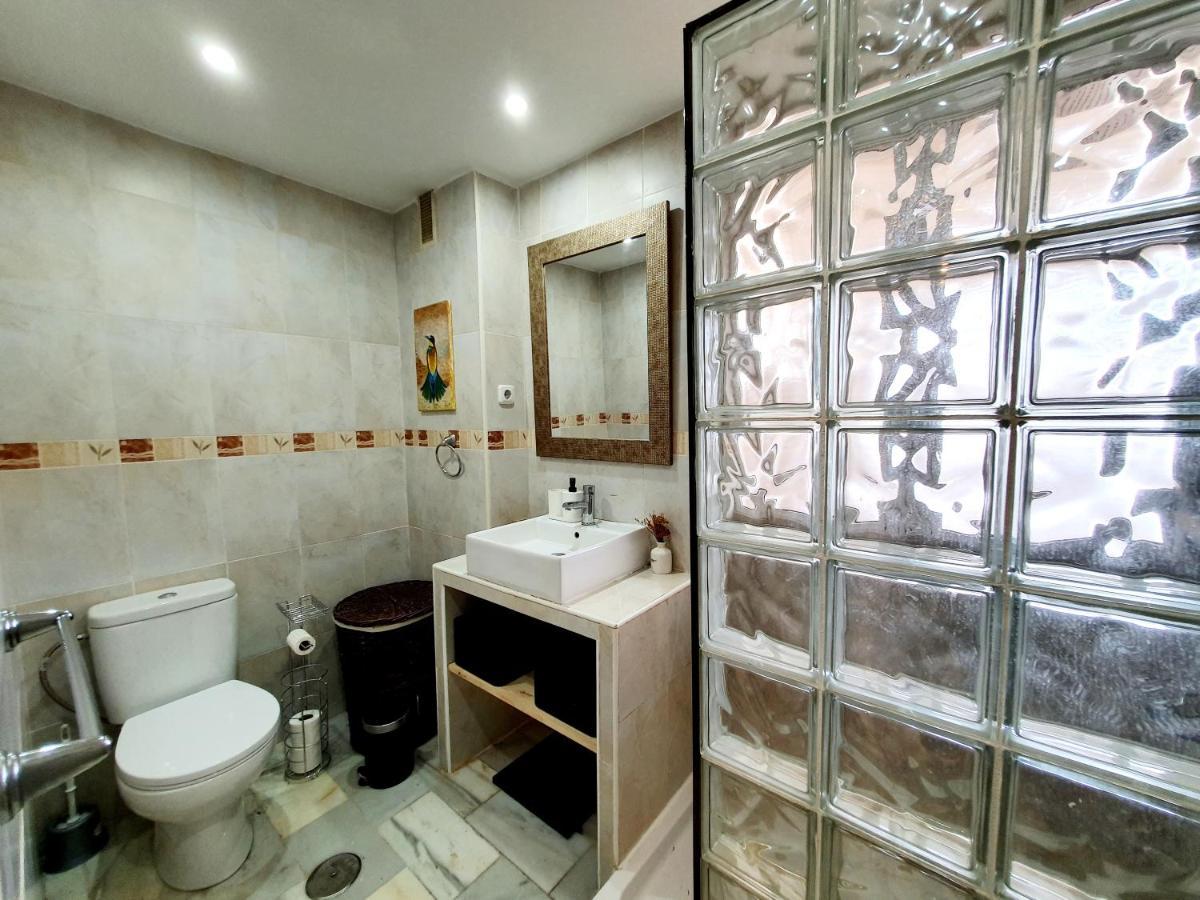 Cozy Apartment On The Beach Sitio de Calahonda Luaran gambar