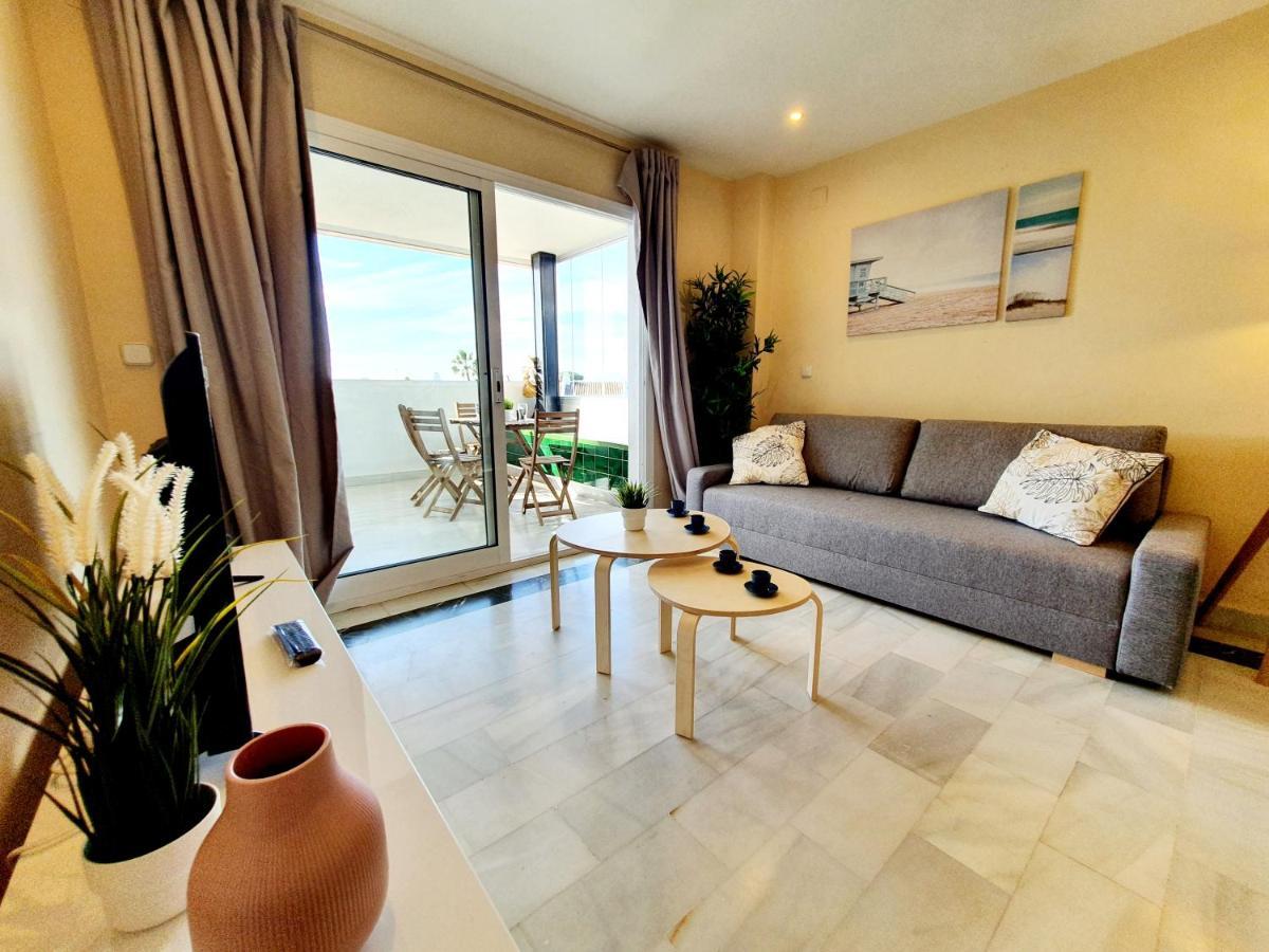 Cozy Apartment On The Beach Sitio de Calahonda Luaran gambar