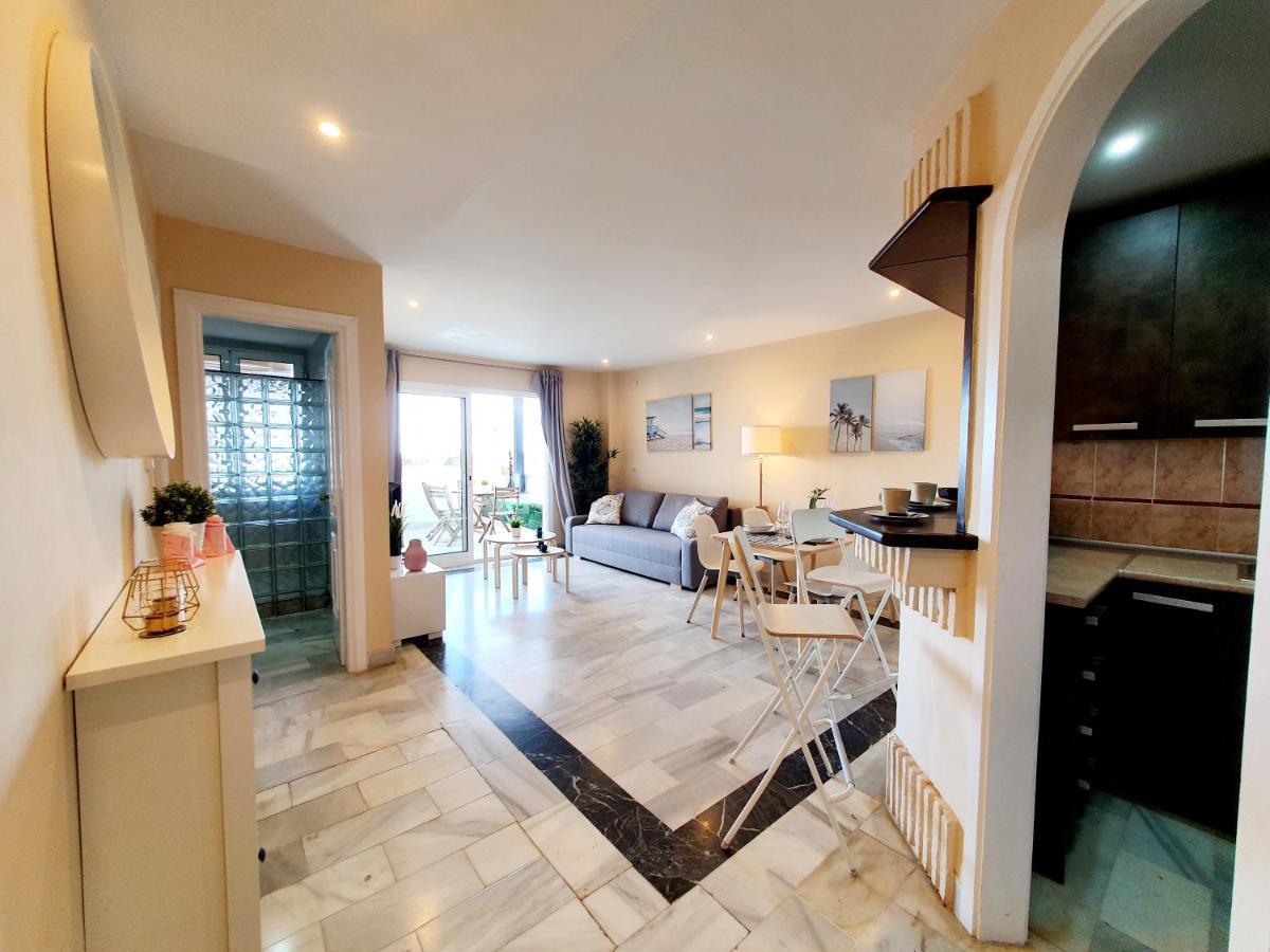 Cozy Apartment On The Beach Sitio de Calahonda Luaran gambar