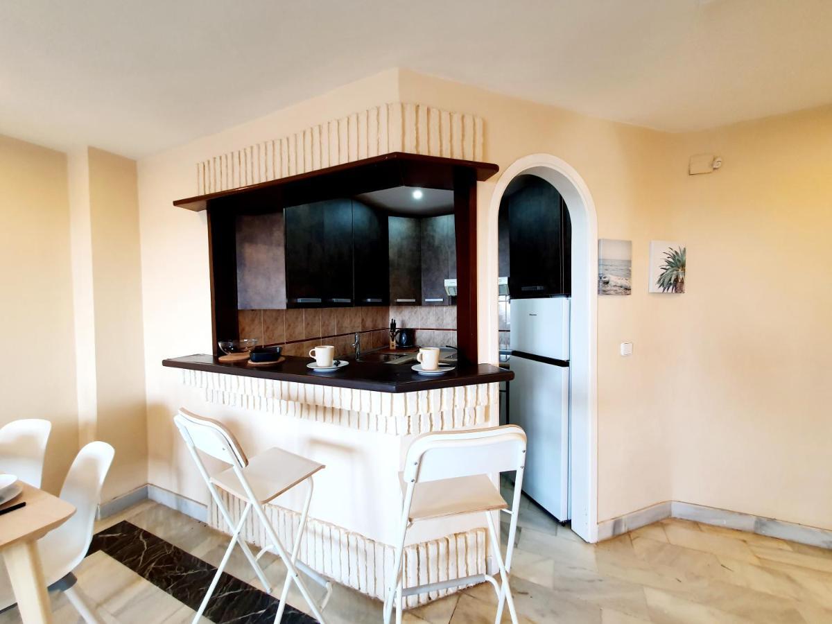 Cozy Apartment On The Beach Sitio de Calahonda Luaran gambar